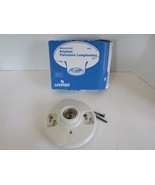 Leviton Keyless Porcelain Lampholder Porcelain New in box - $8.07 CAD