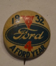 1932 FORD a ford year v8    3/4 &quot; vintage pinback - $14.99