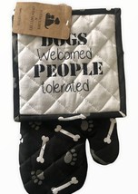 Dogs Welcome Oven Mitt and Potholder Set Kitchen Dog Bones Paw Prints Pe... - £19.15 GBP