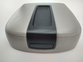 ✅2007 - 2014 GMC Chevrolet Hummer Center Console Door Lid Armrest Gray OEM - £88.20 GBP