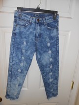 V.I.P. size 3/4 ripped distressed destroyed raw hem light cropped jeans  VIP - £8.88 GBP