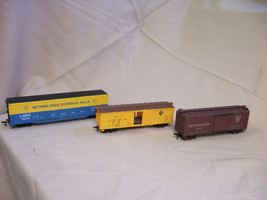 Lot 3 Ho Scale Freight Box Cars Pa 29083 C&amp;I.M.M 8004 Lunx Neatherlands 70254 R - £14.10 GBP