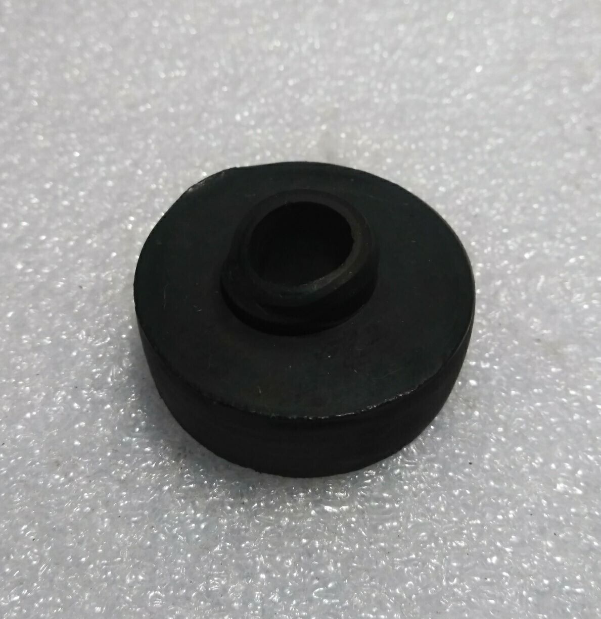 Washer Rubber Fastening for Ipso Speed Queen P/N: 247/00006/00 [USED] - $2.48