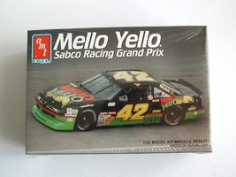 FACTORY SEALED AMT/Ertl #42 Mello Yello Sabco Racing Grand Prix #8106 - $14.99