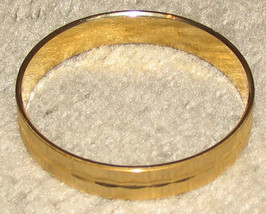 Vintage Costume Jewelry Goldtone Bangle Bracelet - £5.57 GBP