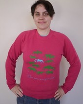 Vtg Blue Horse in a Green Field Bright Pink Jerzees Sweatshirt S-M USA W... - £23.59 GBP