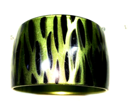 Vintage ACRYLIC Green and Black 1&amp;3/4&quot; wide Bangle Bracelet - £12.36 GBP