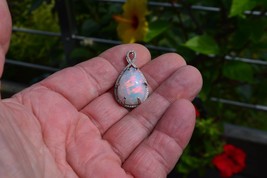 A 15cwt  Natural Untreated Opal in Pendant . Appraised by Master Valuer: $2,400 - £935.24 GBP