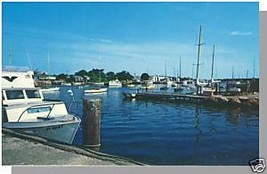 FALMOUTH, MASS/MA POSTCARD, Harbor/Yacht Club, Cape Cod - $4.00
