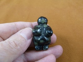 (Y-VEN-555) Green black jasper Woman goddess GEMSTONE figurine love statue - $18.69