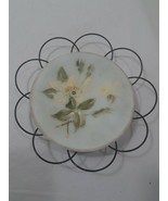 Unbranded Flowers with Metal Base Stand Collectors Plate 5&quot; - £7.29 GBP