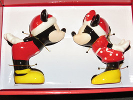 Disney Mickey Minnie Christmas Salt Pepper Shaker Set Boxed Gift NEW - £23.44 GBP