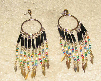 Vintage Costume Jewelry Bead/Faux Pearl Gold tone Earring