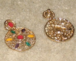 Vintage Costume Jewelry Goldtone &amp; Colored Stones Earrings - £3.47 GBP