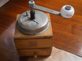 COFFEE GRINDER in wood and metal Original from 1957 Working - $26.00