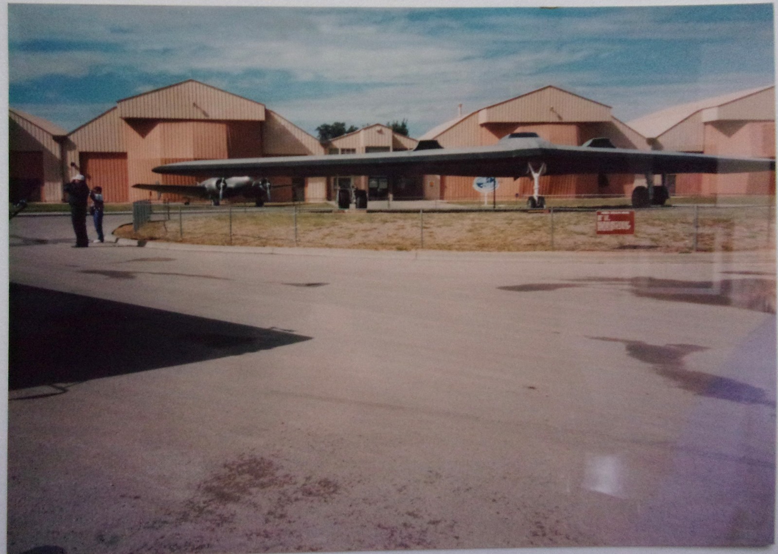 Vintage Space Museum Building Florida 1982 - $1.99