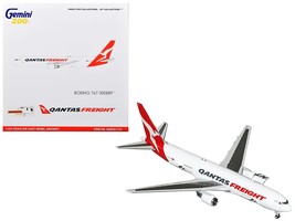 Boeing 767-300ERF Commercial Aircraft &quot;Qantas Freight&quot; White with Red Tail &quot;Gem - £115.67 GBP