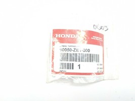 New Honda Set of 2 90050-ZE1-000 Screws - $1.00