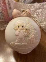 Precious Moments &quot;WISHING YOU THE SWEETEST CHRISTMAS 1993 Ornament 53019... - £7.45 GBP