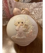 Precious Moments &quot;WISHING YOU THE SWEETEST CHRISTMAS 1993 Ornament 53019... - £7.60 GBP