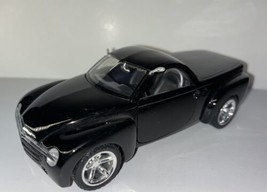 Maisto 2000 Chevrolet SSR Concept 1:25 Scale DieCast Black - $24.74