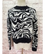 SO Juniors Pullover Sweater Fuzzy Cropped Black White Swirl Size Small NEW - £26.74 GBP
