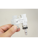 2012-2013 mercedes w221 s550 transmission oil cooler thermostat 0005010965 - $1,778.54 MXN