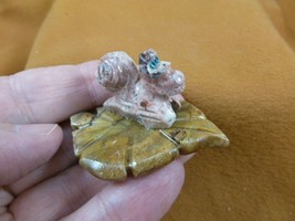 (Y-SNAI-21) RED Snail leaf carving stone gemstone SOAPSTONE PERU little ... - $8.59