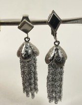 Sarah Coventry brand vintage 70s silvertone chain tassel clip on earrings - £13.74 GBP