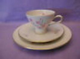 Vintage1960&#39;s Mitterteich Bavaria Germany Tea Cup Saucer (3 pc) set White Pink  - £7.37 GBP