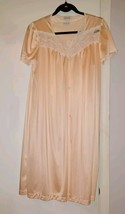 VTG Vanity Fair Nylon Lace Nightgown &amp; Robe Set Lingerie Negligee Medium Peach - £42.52 GBP