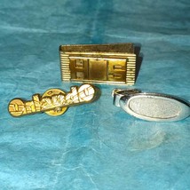 Men&#39;s vintage Orlando gold Tie pin and one gold and one silver tie clip - £21.36 GBP