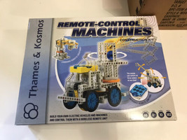 Thames &amp; Kosmos Remote Control Machines Safe Motorized Toys Kids Enginee... - $59.35