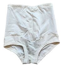 Vintage Warner&#39;s Shapewear Panties Style #343 Size Small - $26.80 CAD