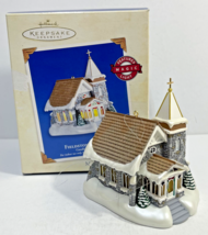 2003 Hallmark Keepsake Magic Ornament - Fieldstone Church (Candlelight S... - £7.91 GBP