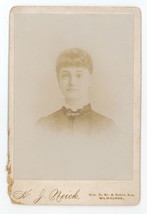 Antique Circa 1880s Cabinet Card Neick Beautiful Young Woman  Milwaukee, WI - £7.56 GBP