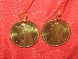  Egyptian Egypt Gold Tone Queen Cleopatra Coin Charm Dangle Earrings - £11.86 GBP