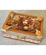 Autumn Leaves Forest Fairy Themed Wooden Trinket Box  - €12,75 EUR