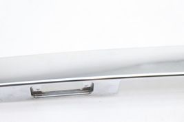 06-09 MERCEDES-BENZ W251 R350 REAR TRUNK LIFTGATE CHROME TRIM MOLDING E0523 image 3