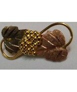 Landstrom&#39;s Vintage Black Hills Gold Grapes &amp;  Leaf Brooch #F21-1105-01 - $2,190.26 MXN