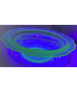 Serving bowl Candy dish green uranium 6&quot; cereal bowl - $348.09 MXN