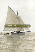rp13905 - Unknown Yacht in the Solent off Isle of Wight - print 6x4 - $4.03 CAD