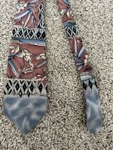 Acourreges Homme 100% Italian Silk Necktie, Made in USA - $182.52 MXN