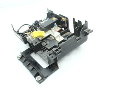 2003-2006 PORSCHE CAYENNE FRONT ENGINE COMPARTMENT FUSE JUNCTION BOX H1208 image 3
