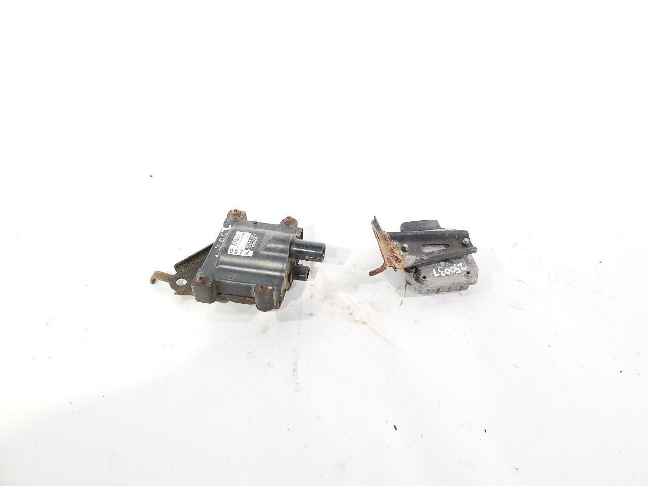 1993 1994 1995 1996 1997 Toyota Landcruiser OEM Ignition Coil &amp; Ignitor - $61.88