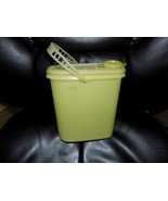 Vintage TUPPERWARE Yellow  &quot;Beverage Buddy&quot; Slim 2 qt Pitcher  #587 EUC - $506.29 MXN