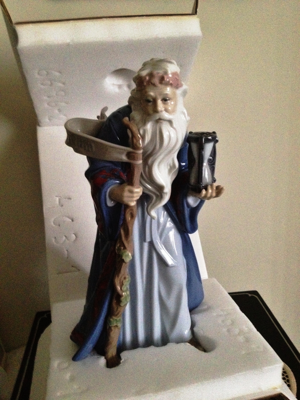 Lladro  Father Time (Millenium) # 6696 Rertired Mint w/ Box - $319.99