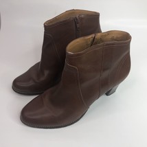 LL Bean Women&#39;s Boots Booties Size 9M Brown Heels Distressed Side Zipper - £20.73 GBP