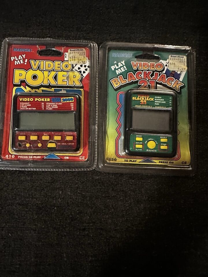 Vintage Radica Pocket Poker Royal Flush 3000 And Pocket Black Jack 21 Games - £7.96 GBP