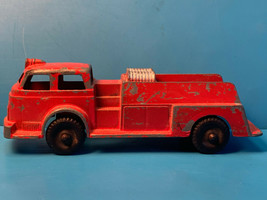 Old Vtg Hubley 402 Lancaster PA Made IN The USA  Diecast Toy Fire Truck Engine - £23.93 GBP